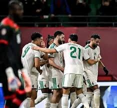 状态恢复不错！徐杰首节出战8分钟 三分3中2拿到8分