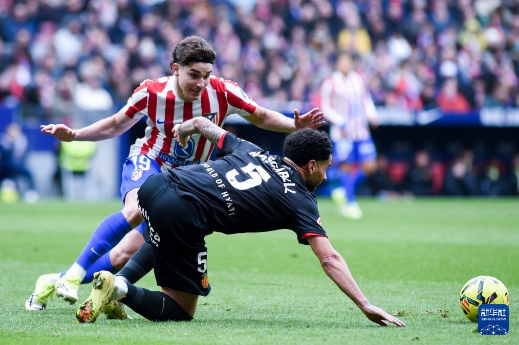 法拉利旧了？那也是法拉利！36岁又如何？他场均仍旧输出26+4+8！